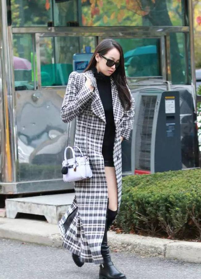 袁泉马伊璃居然把格子大衣, 穿得这么好看!
