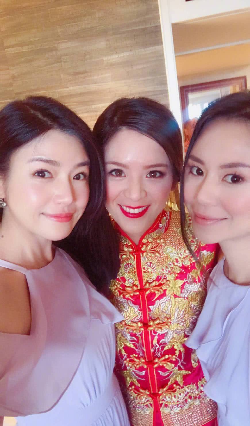 陈妍希参加闺蜜婚礼,一身伴娘装好清纯,真的不是来抢风头的吗?