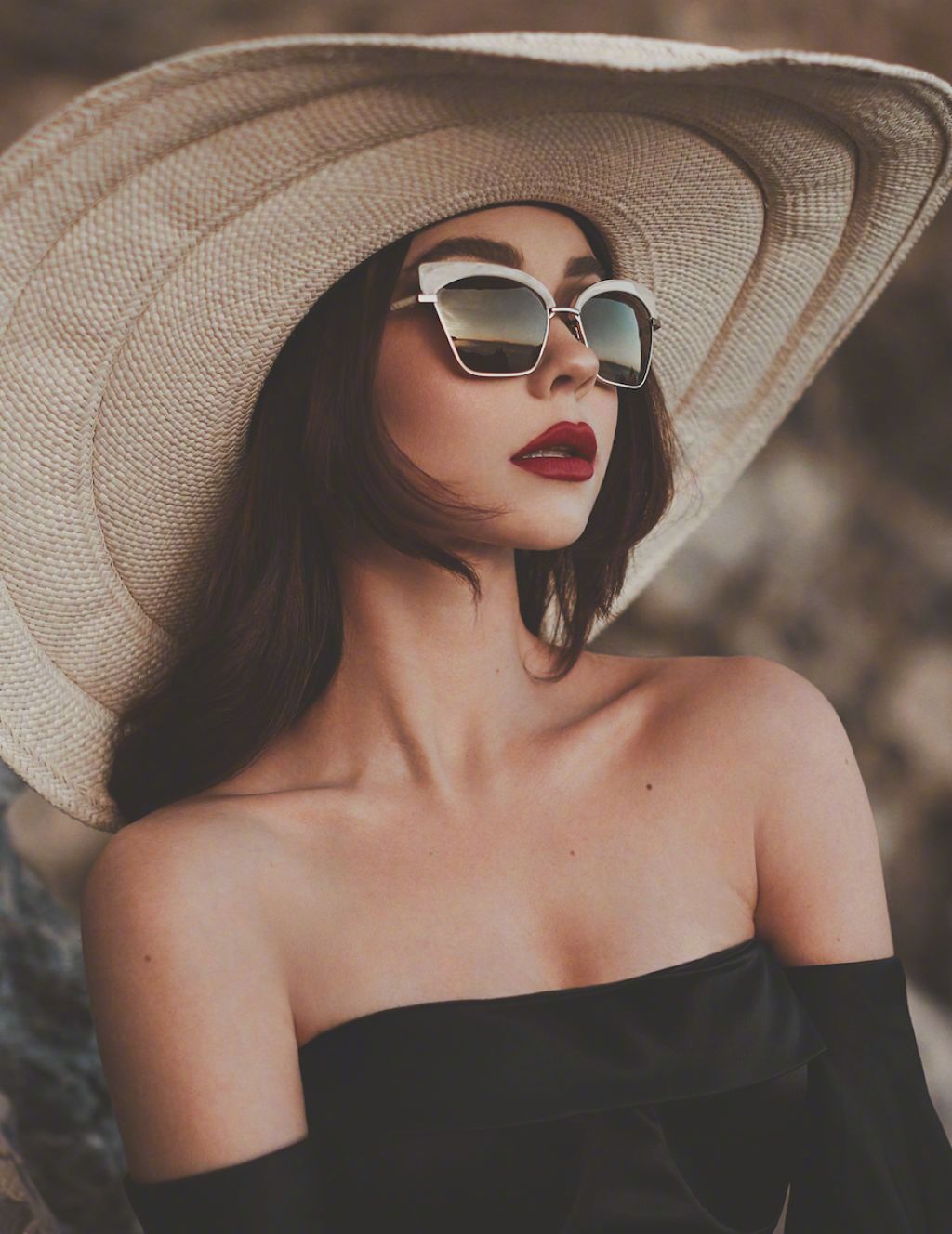 《摩登家庭》的大姐sarah hyland 登上《modeliste》2018年4月号封面