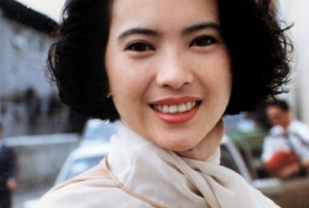 现在的刘家辉病重在床,钱财还被前妻全部卷走,就只剩下自己一个人在