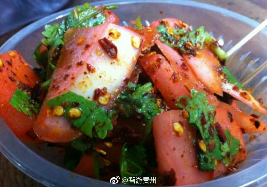 贵阳青岩有种小吃,叫辣椒面拌萝卜