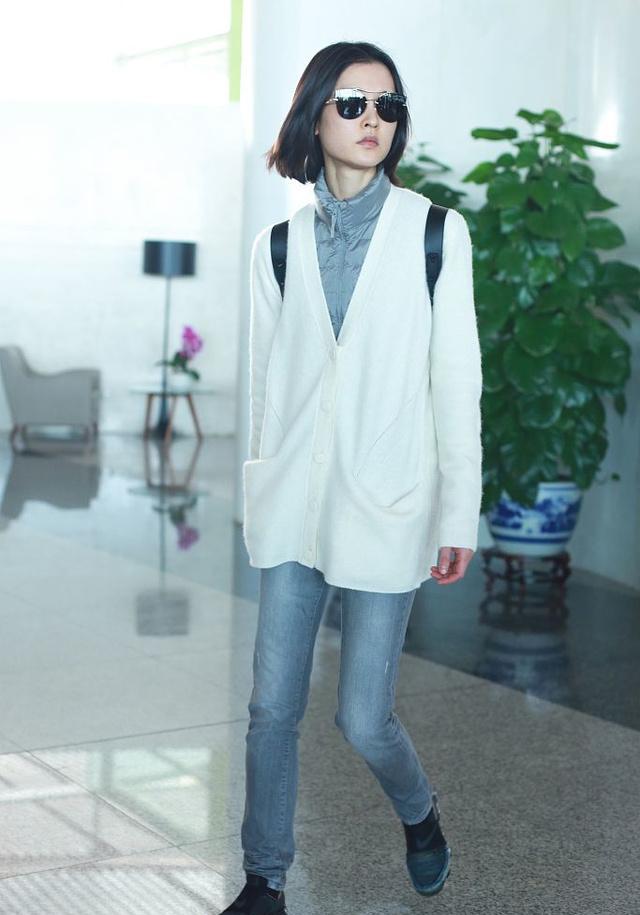 杜鹃针织开衫issey miyake双肩包 nike vapormax运动鞋简约时髦