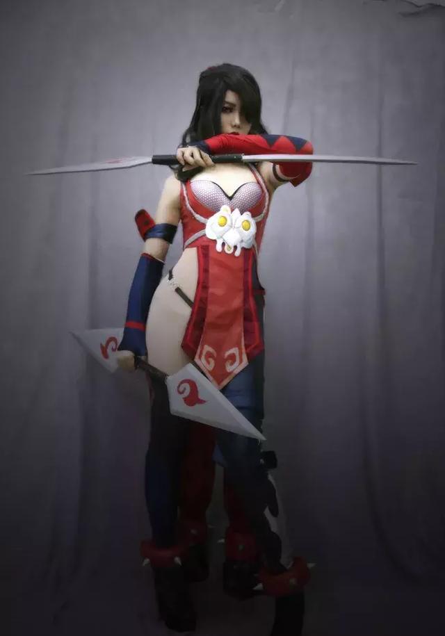 阿珂cos最重要的不是眼神,而是胯