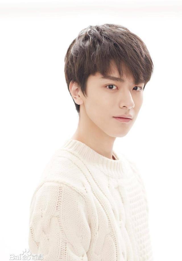 致我们暖暖的小时光男主为新人演员林一大家会有所期待吗