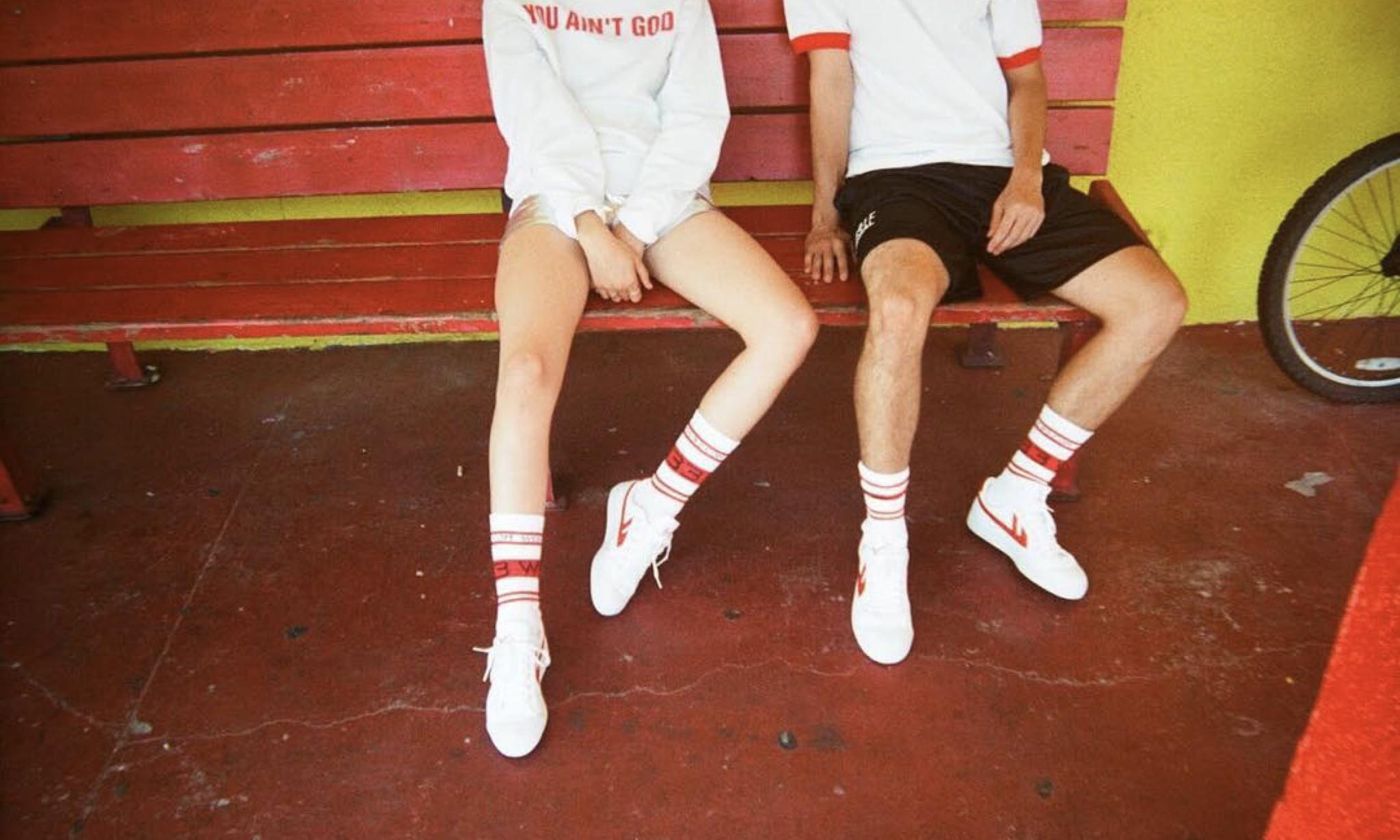 70 欧一双的回力鞋,是想卖给谁?