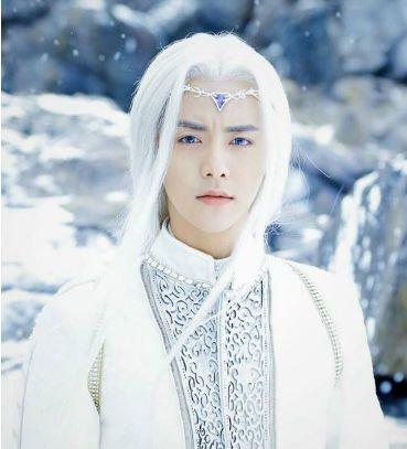自古古装出美男,平时帅气的男明星们穿上古装真是帅