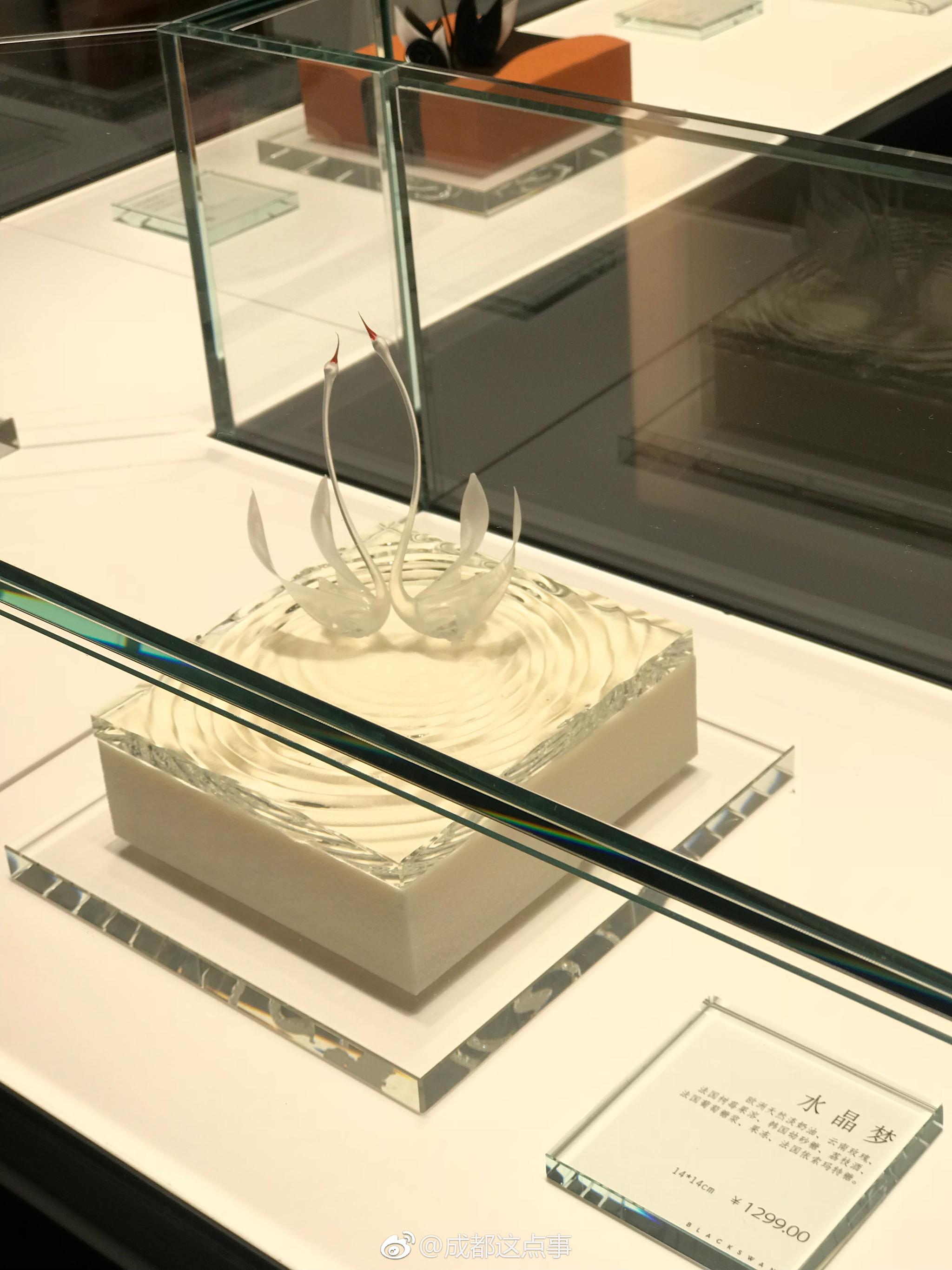 黑天鹅蛋糕西南首店在成都开业了