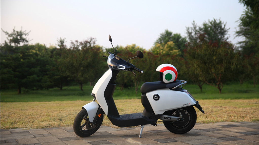 这款大玩具可以解决堵车困扰小胖开箱新款soco