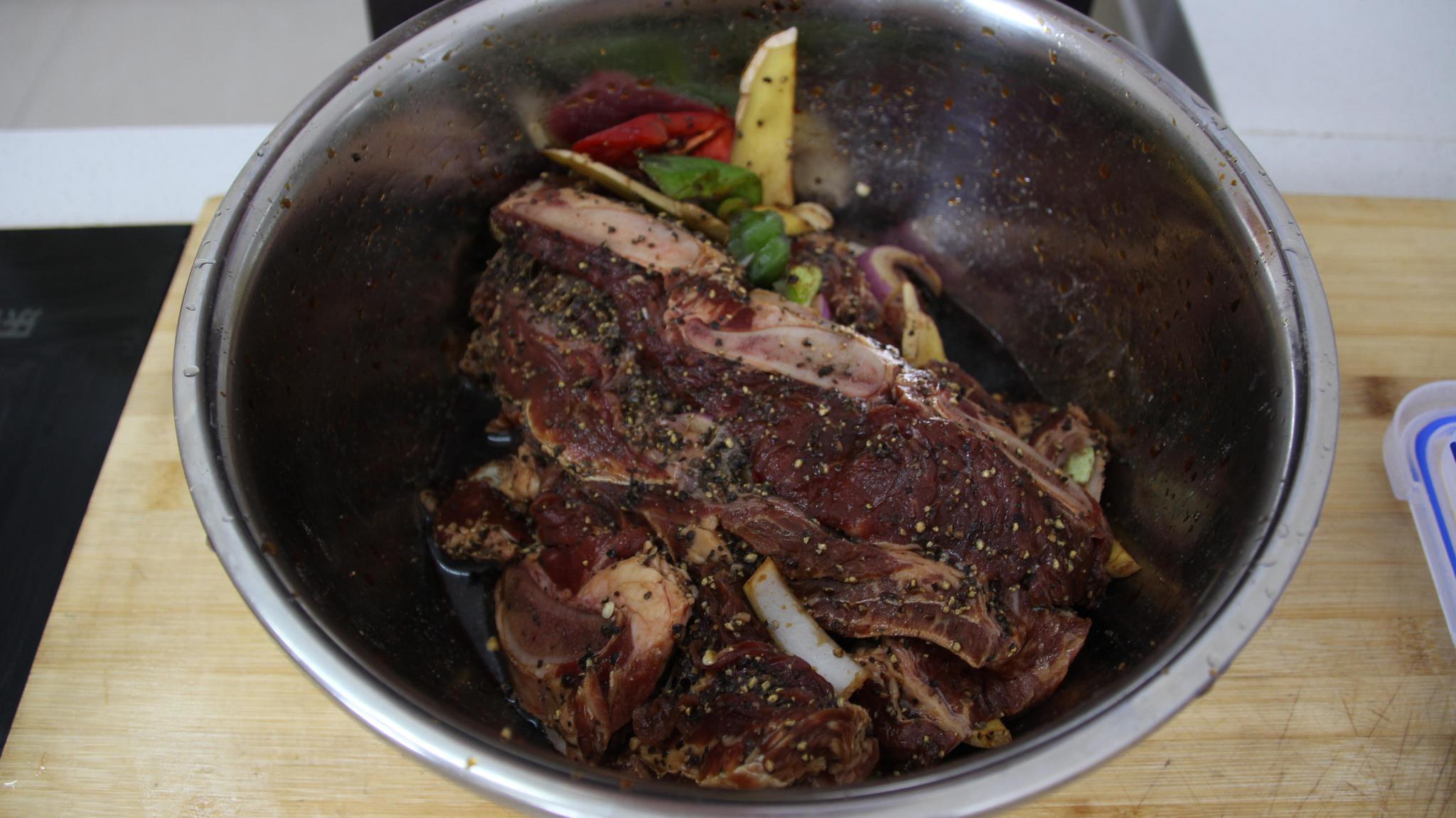 这样腌制做出来的牛排更美味,方法简单