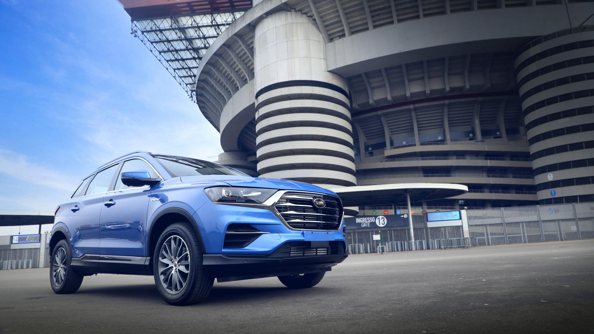 swm斯威g01创多项第1,意大利米兰八万人足球场首发