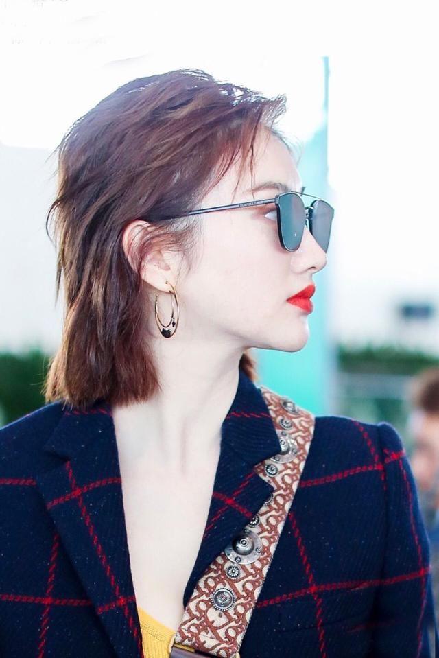 景甜恋爱后肥了!双下巴小粗腿都出来了,网友:张继科真会疼人