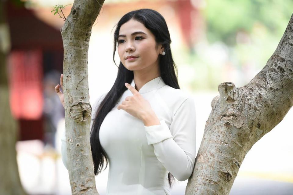 与中国旗袍惊人相似的国服你知道是哪国的吗