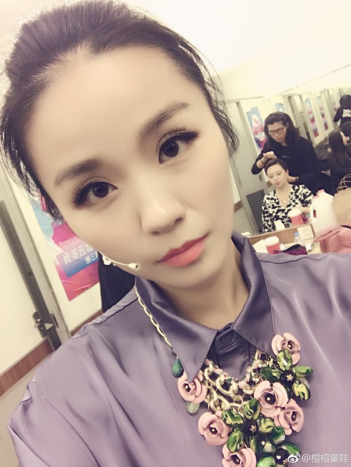 贤宝宝和榕榕兔再聚首,lisa榕生活照超美像网红|榕榕|爱情公寓|聚首_