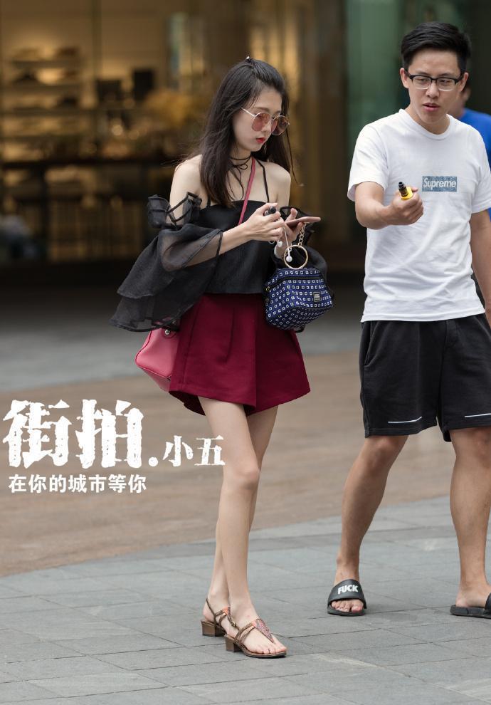 重庆路人街拍: 萌到你内心的小仙女