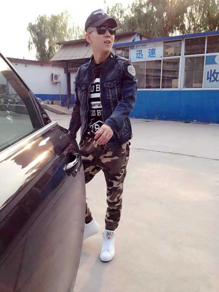 舞帝利哥让王小源管好自己的嘴,王小源直接怒怼舞帝利哥