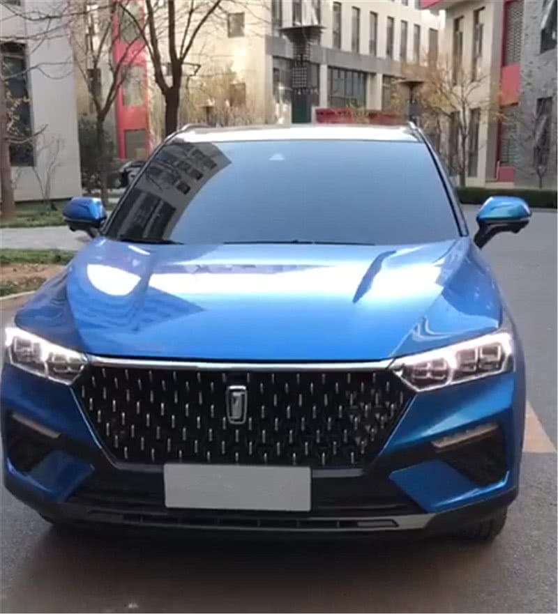 首辆奔腾tt7现浙江内饰堪比百万奔驰网友有拖拉机声音