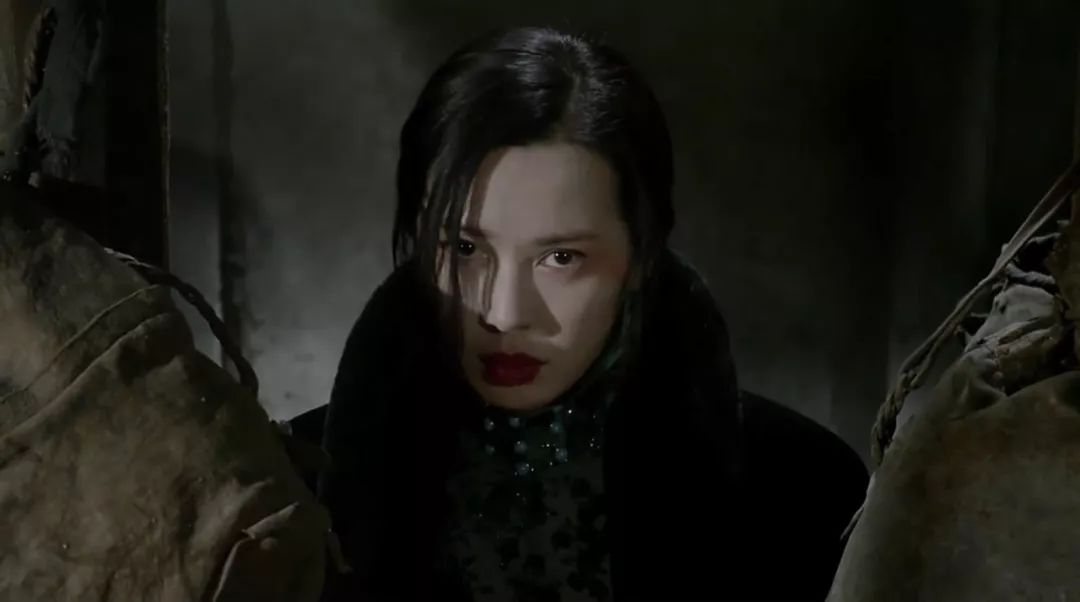 4分, 网友: 2018年第一烂片!