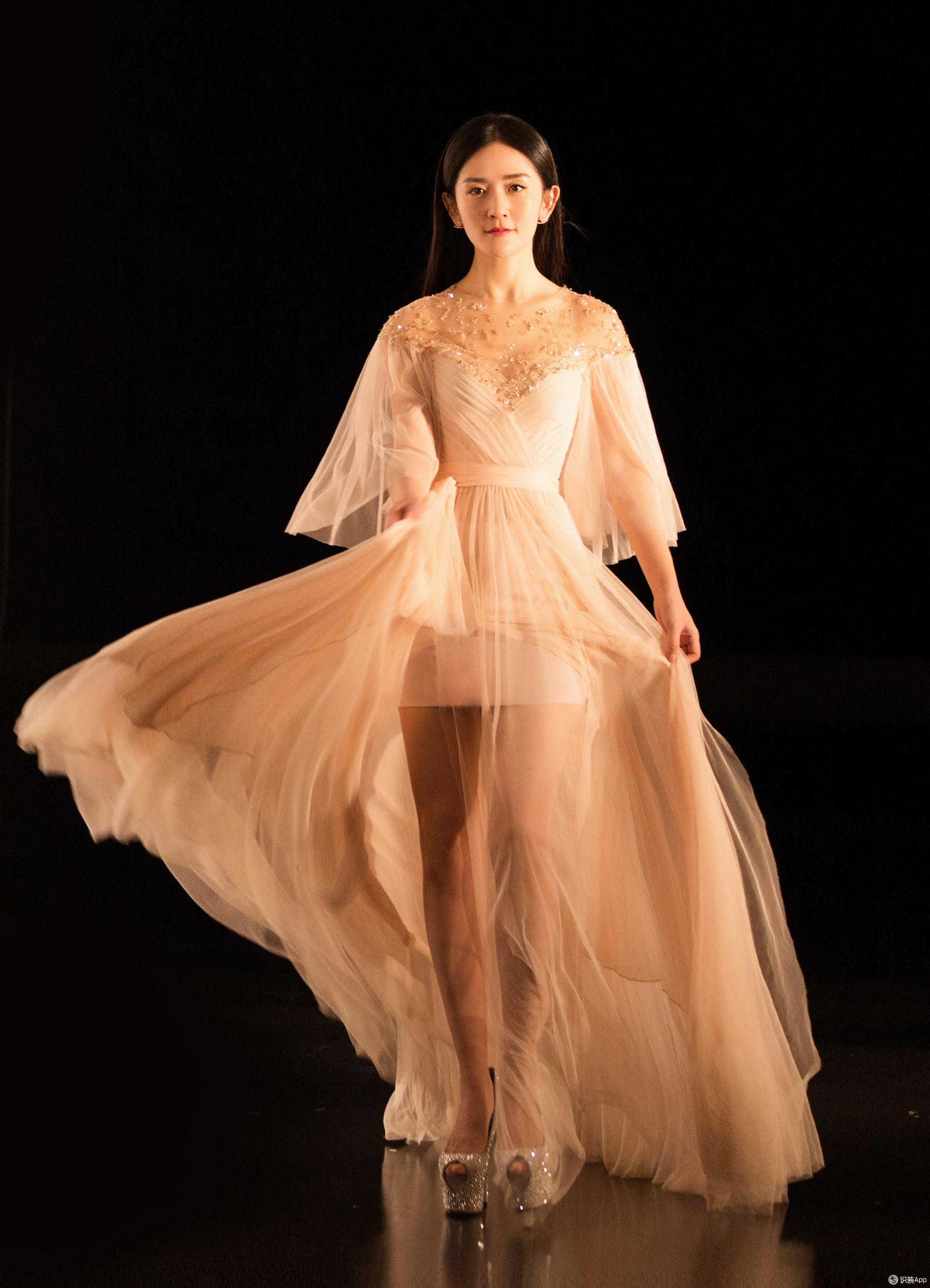 谢娜:名字带"娜"的都是美女!沈腾:我来举反例!笑翻全场观众