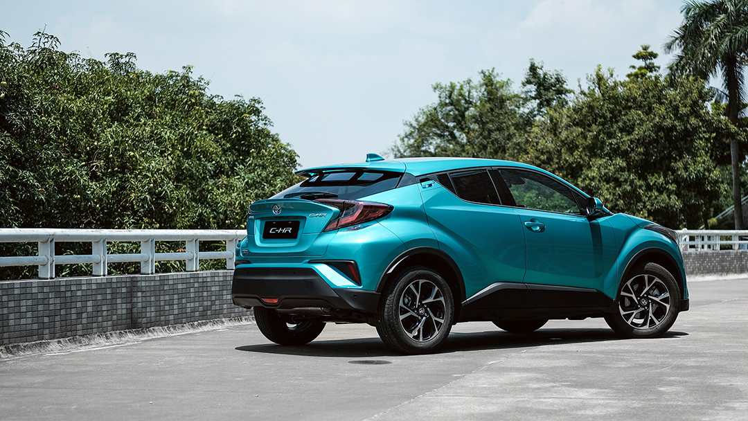 试完这台4米4的小suv,教授竟觉得卖14万还不算贵!