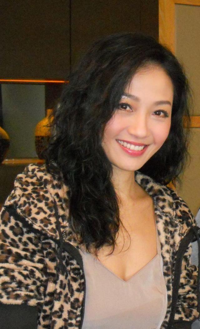 53岁"最美亚姐"杨玉梅回tvb有望获力捧,样貌演技不输现任花旦