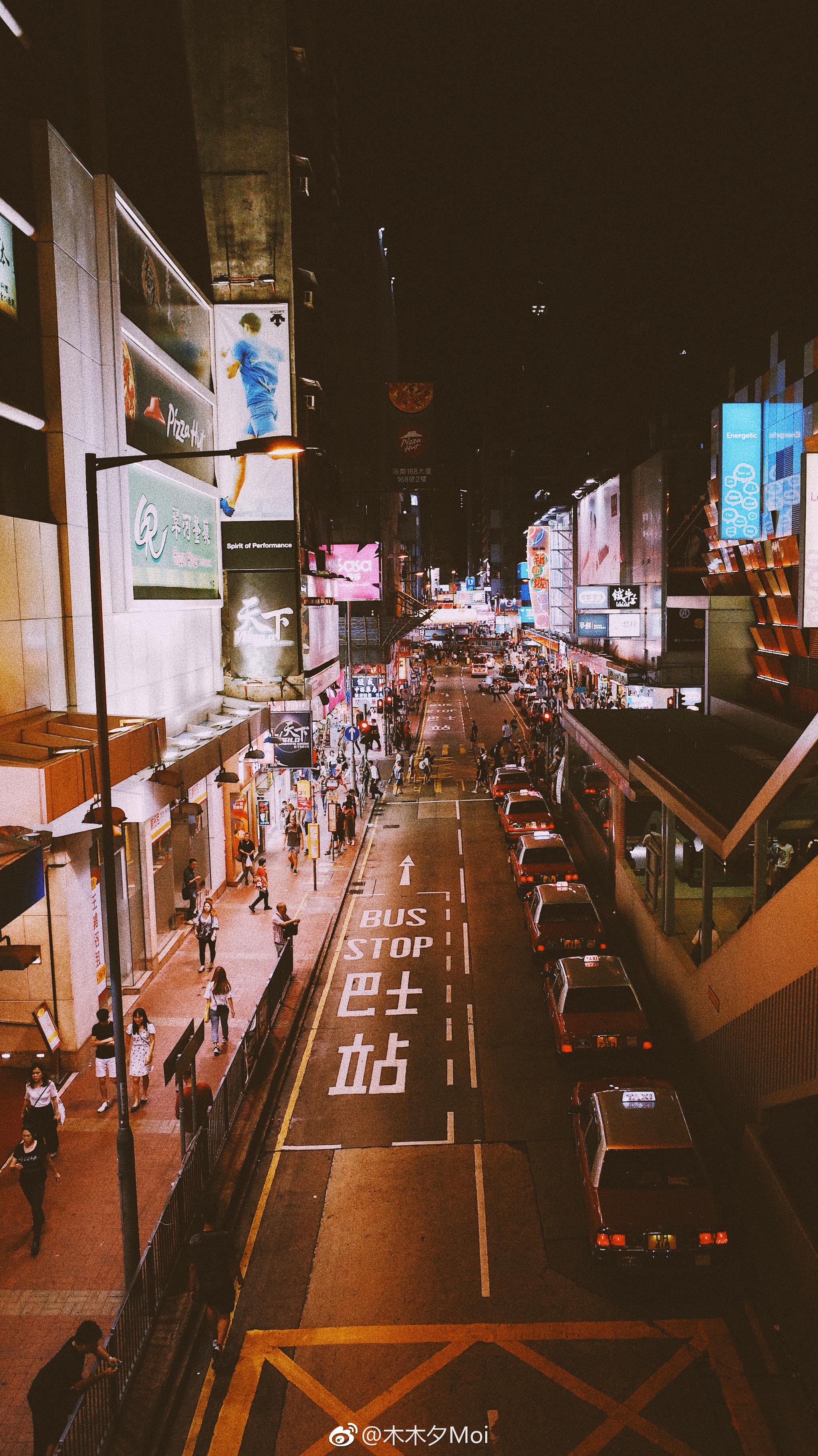 霓虹灯氤氲下的港味夜景01by理光gr2vsco