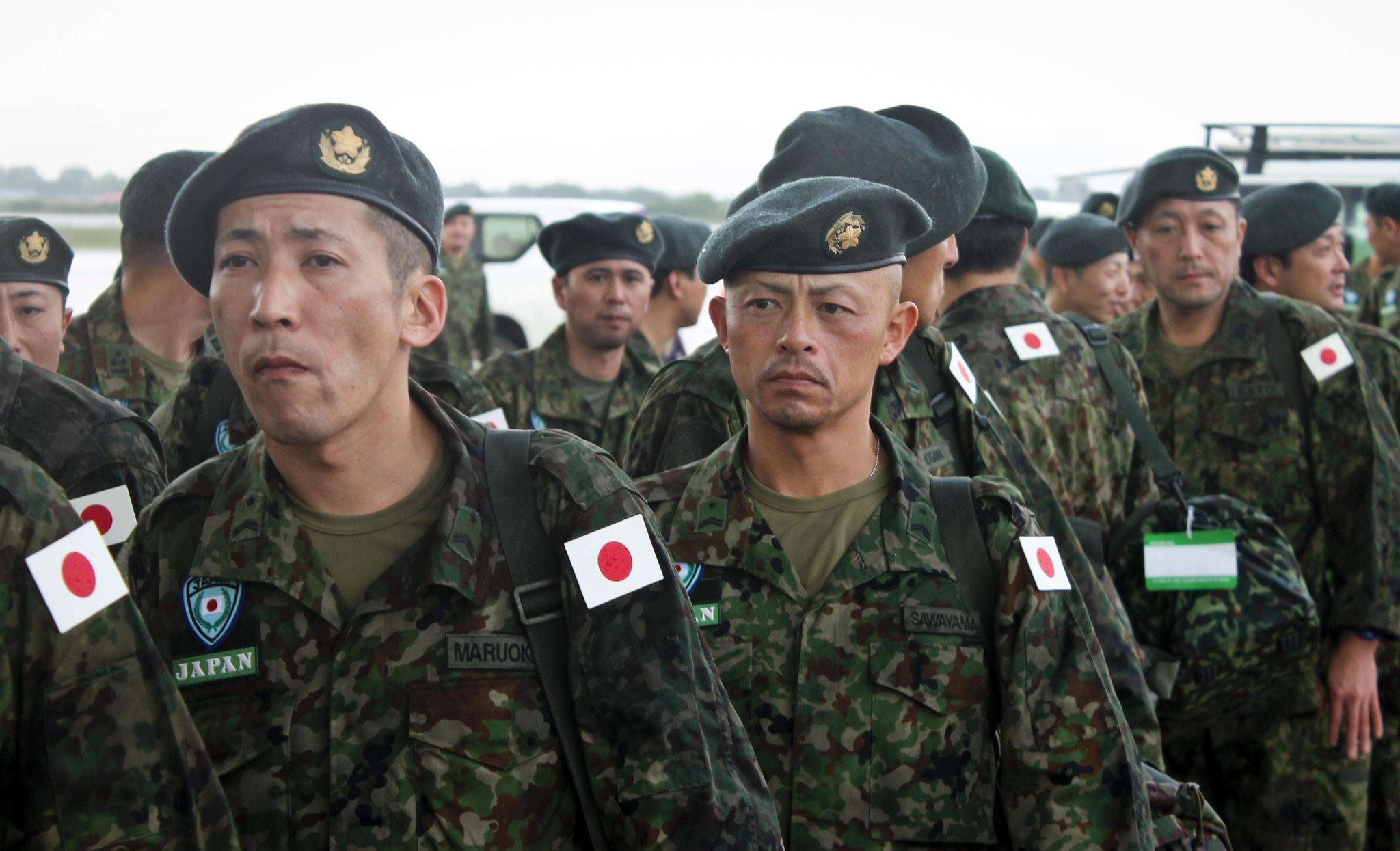日本自卫队华人图片