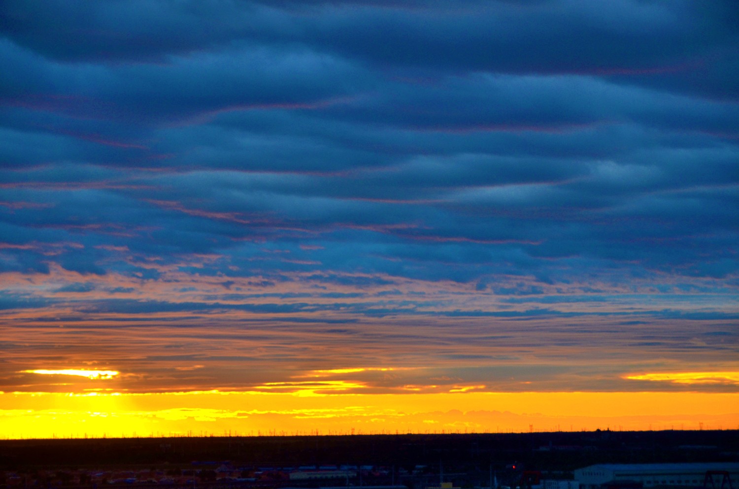 通辽市新城区美轮美奂的彩色云霞,原创摄影