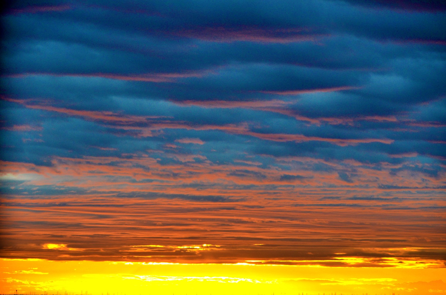 通辽市新城区美轮美奂的彩色云霞,原创摄影