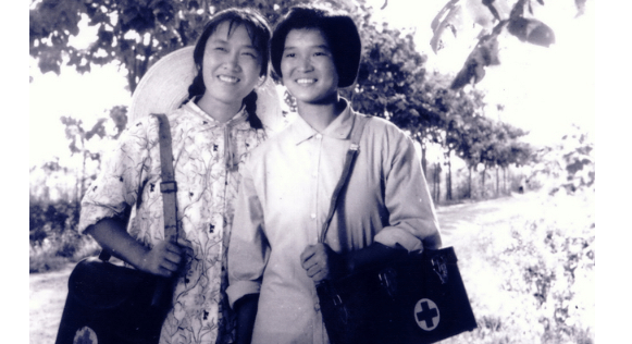 女知青在农村生活得怎么样?|农村|知青|女知青_新浪新闻
