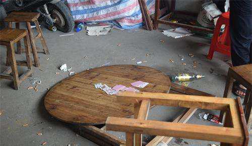 跟着老公回他老家走亲戚,看到这一幕我掀翻桌子