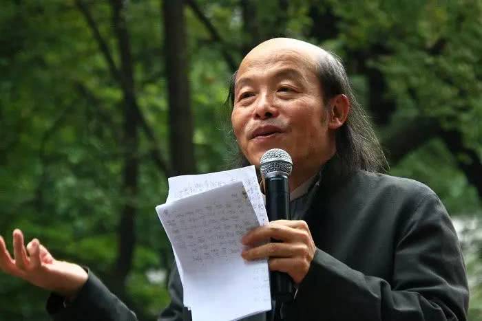 林清玄:在爱情里,看什么都是美的