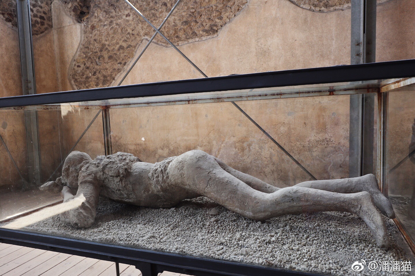 令人震撼的庞贝古城.庞贝古城始建于公元前