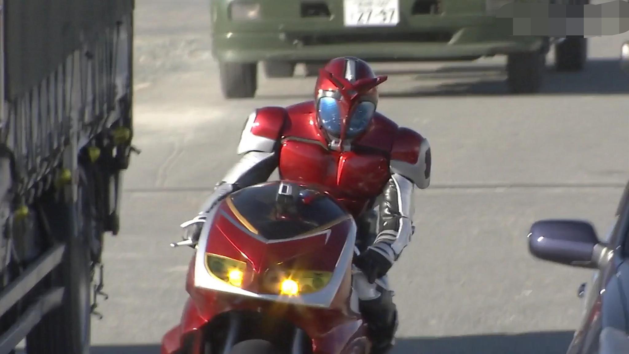 假面骑士趣味问答题,w插的是什么u盘,甲斗的摩托车原本是谁的