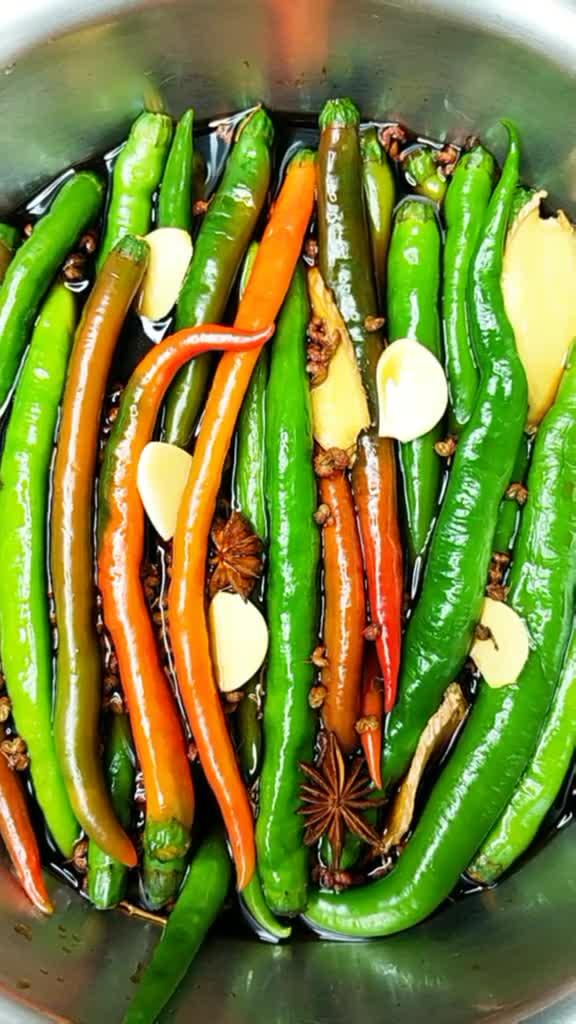 辣椒咸菜这样腌方法简单开胃下饭特别爽口好吃放一年都不会坏