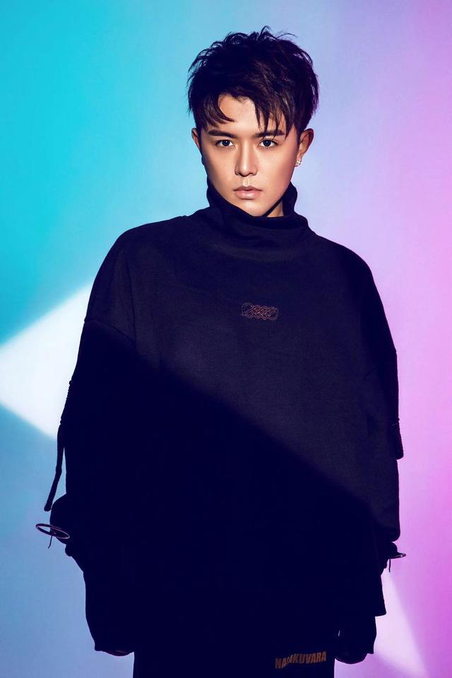 晓娱专访丨徐嘉苇朵喵喵20升级版完美诠释猫系少年