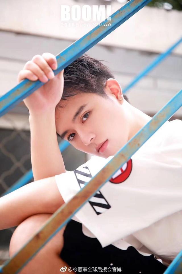 晓娱专访丨徐嘉苇朵喵喵20升级版完美诠释猫系少年