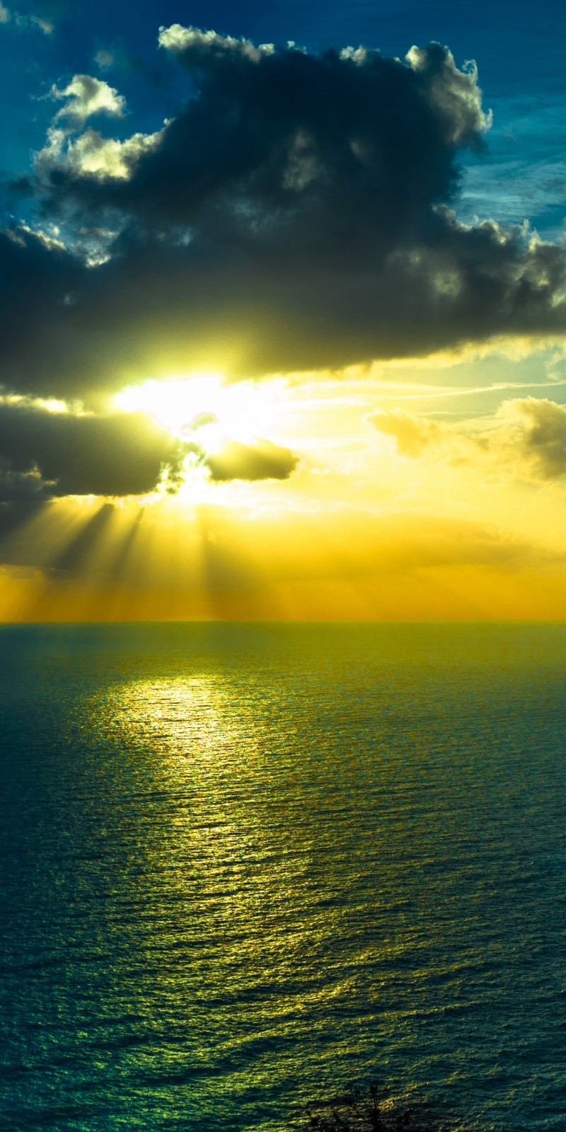 夕阳无限好,只是近黄昏.从图片上看,黄昏的景色,也能让人流连忘返.