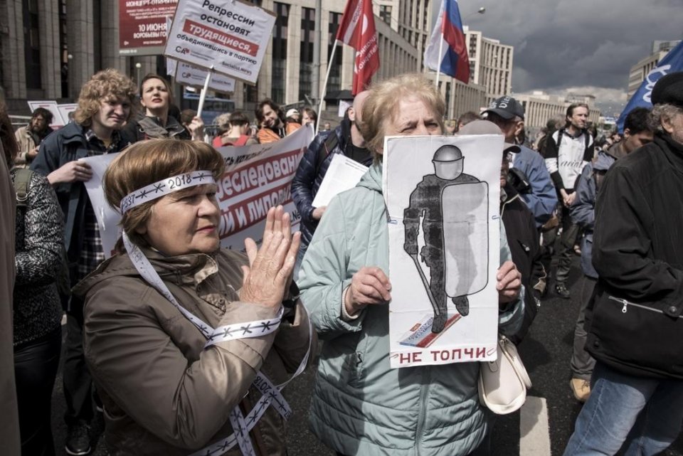 俄罗斯反对派在萨哈罗夫大街举行游行集会,纳瓦尔尼一方反应冷淡