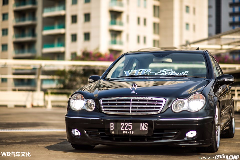 06款四眼奔驰w203 c240改装案例