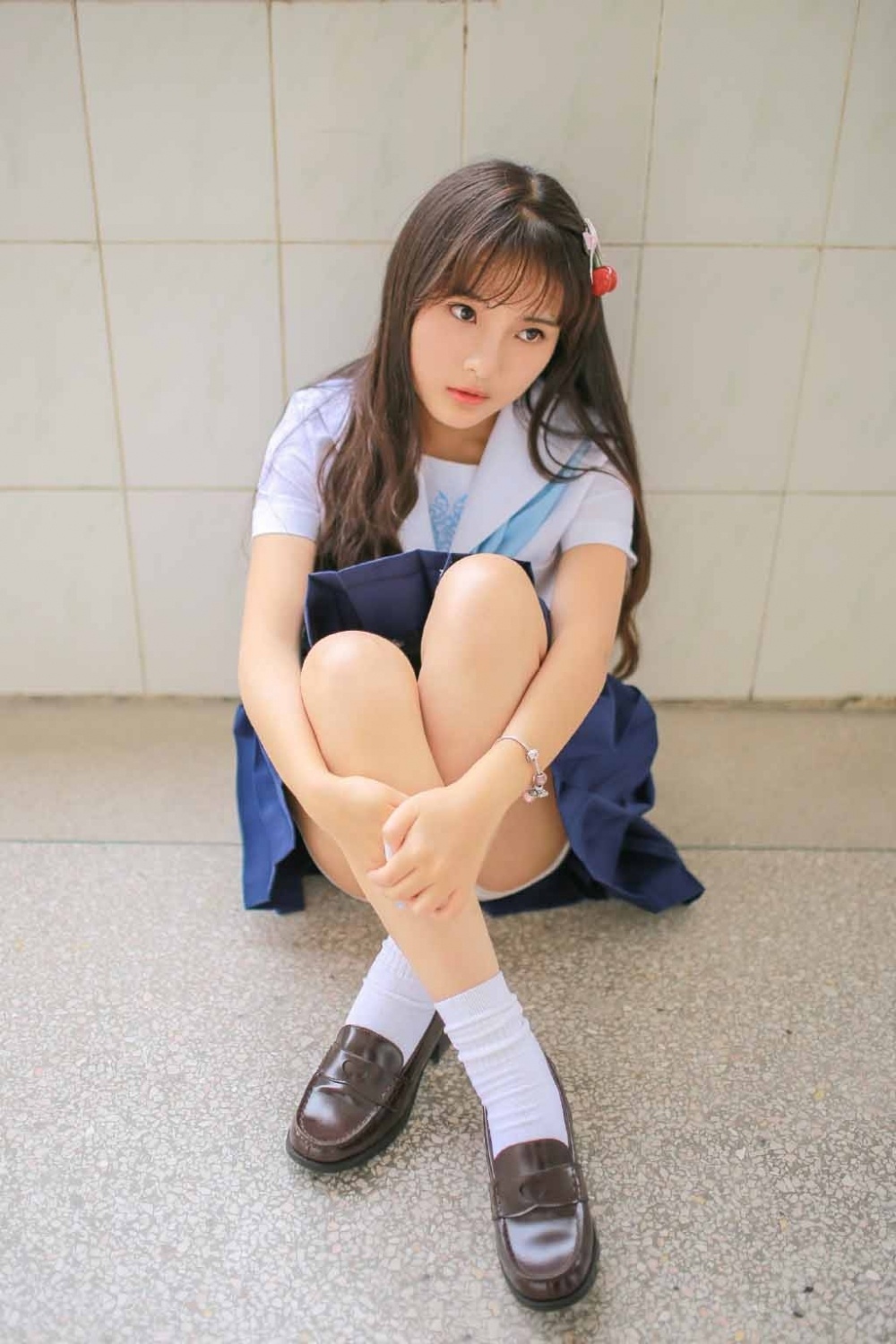 天真软萌妹子着水手服清纯诱人唯美写真 @微相册 @中国图库tukuchina