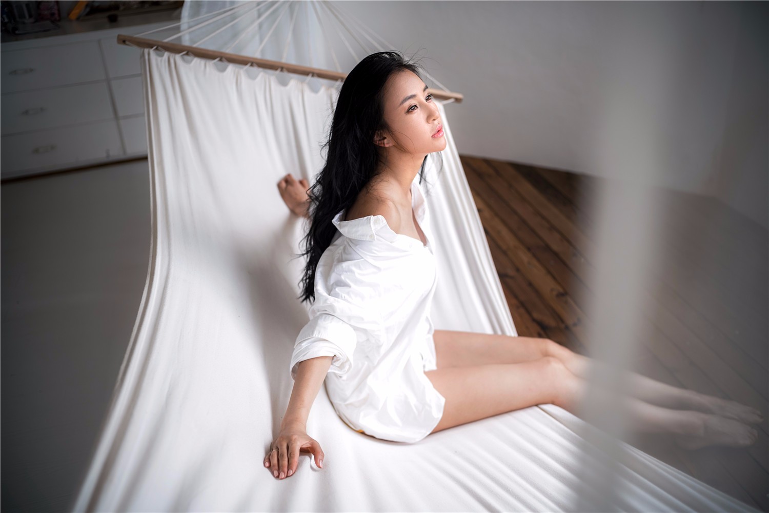 母其弥雅"假日风"写真仙气十足