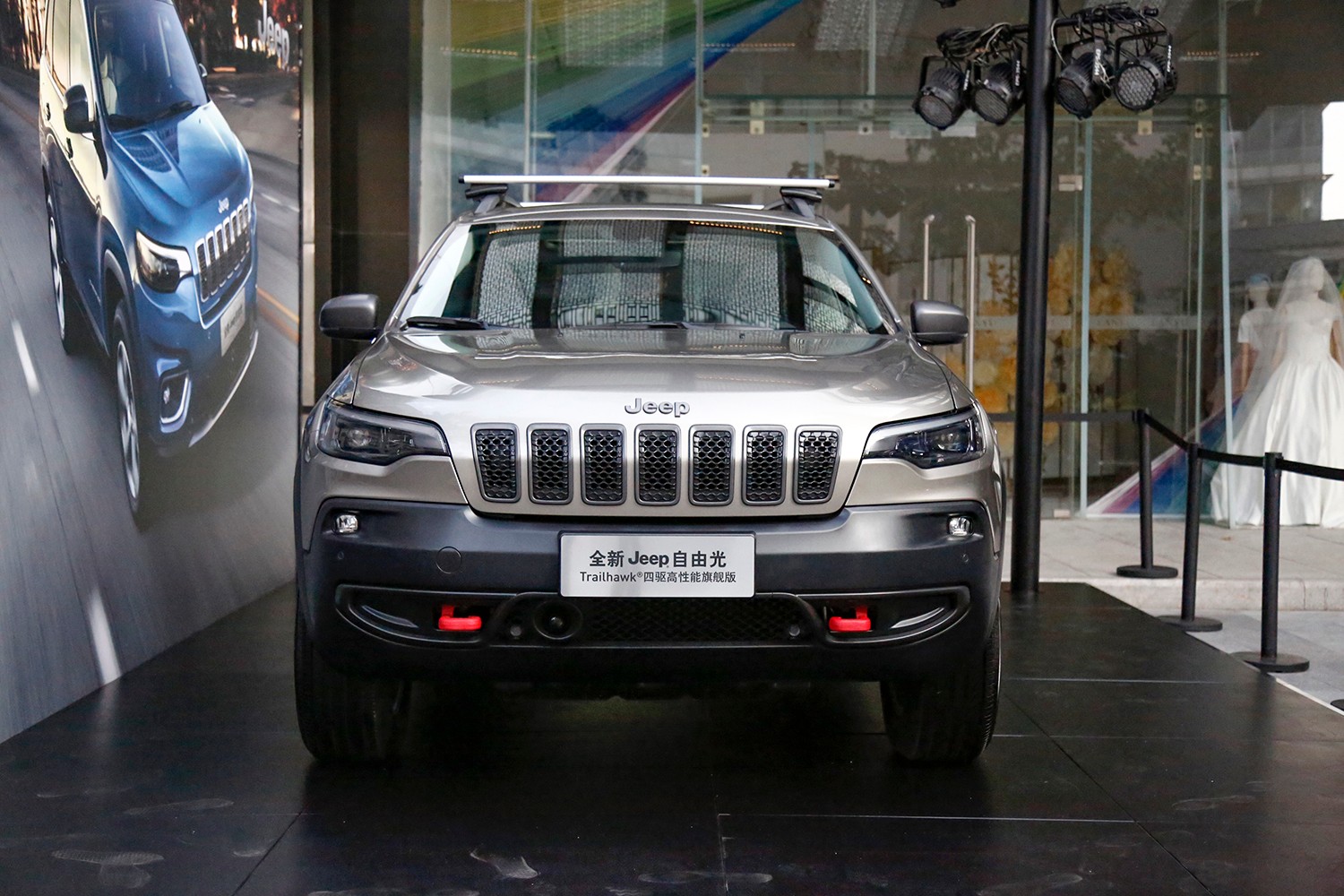 新款jeep自由光正式发布 12月上旬正式上市