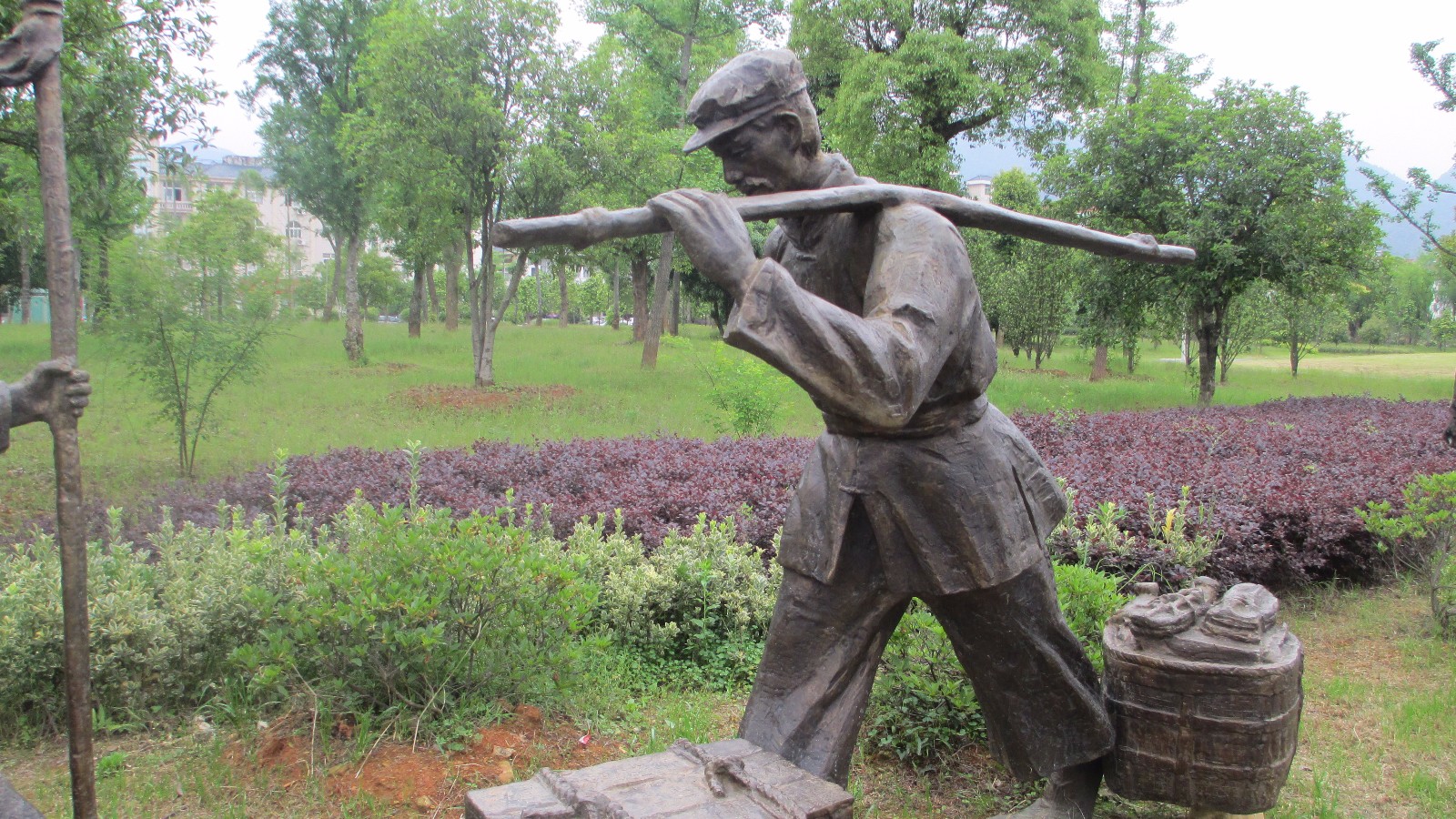 为什么说希腊是一个既古老又年轻的国家？...