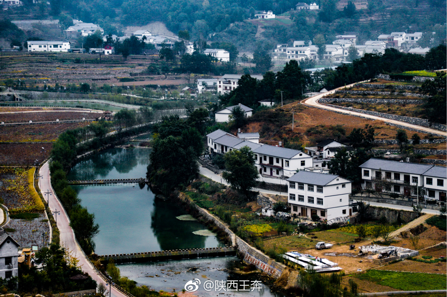 法官秦岭原乡农旅小镇