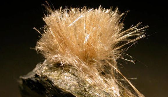 强生——赔美国人300亿,却不撤回中国问题产品的"大公司"|强生|滑石粉