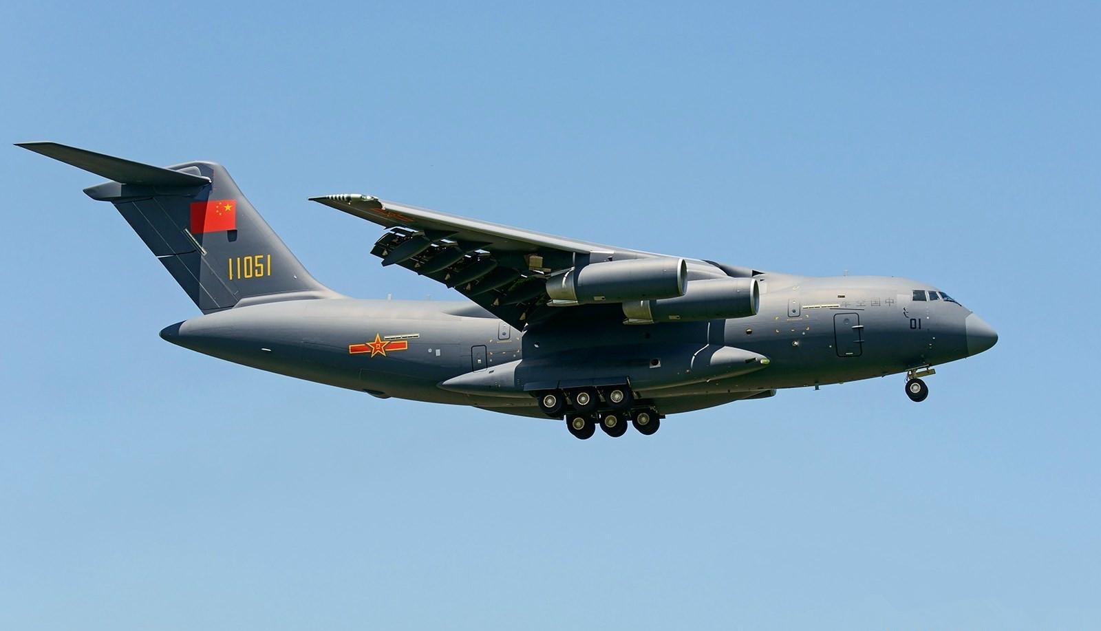 9架运20下线占满厂区,最终将造四百架,彻底向俄制飞机说再见