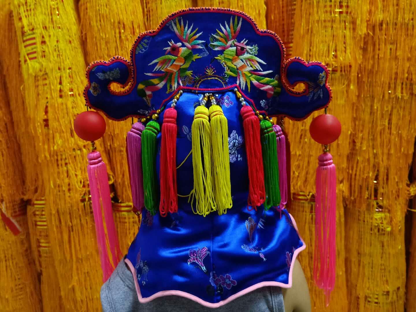 历史悠久的曹章儿童相公帽