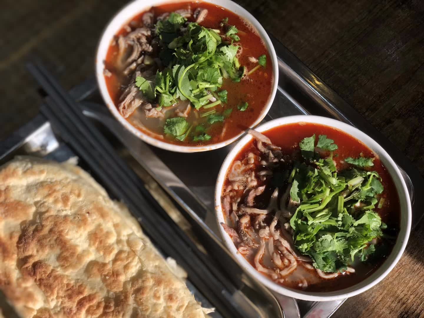 胖胖美食发现之内蒙特别好喝的羊杂碎