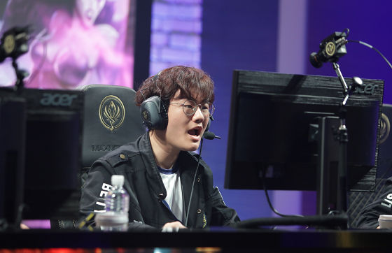 lolmsimaple吸血鬼发挥完美东道主fnc惨遭两连败