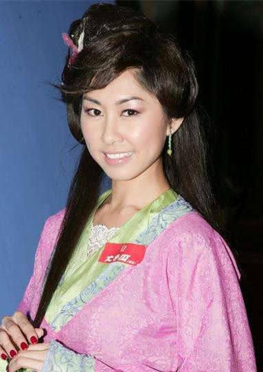 又见胡定欣的古装剧,网友:她的古装造型就没正常过!